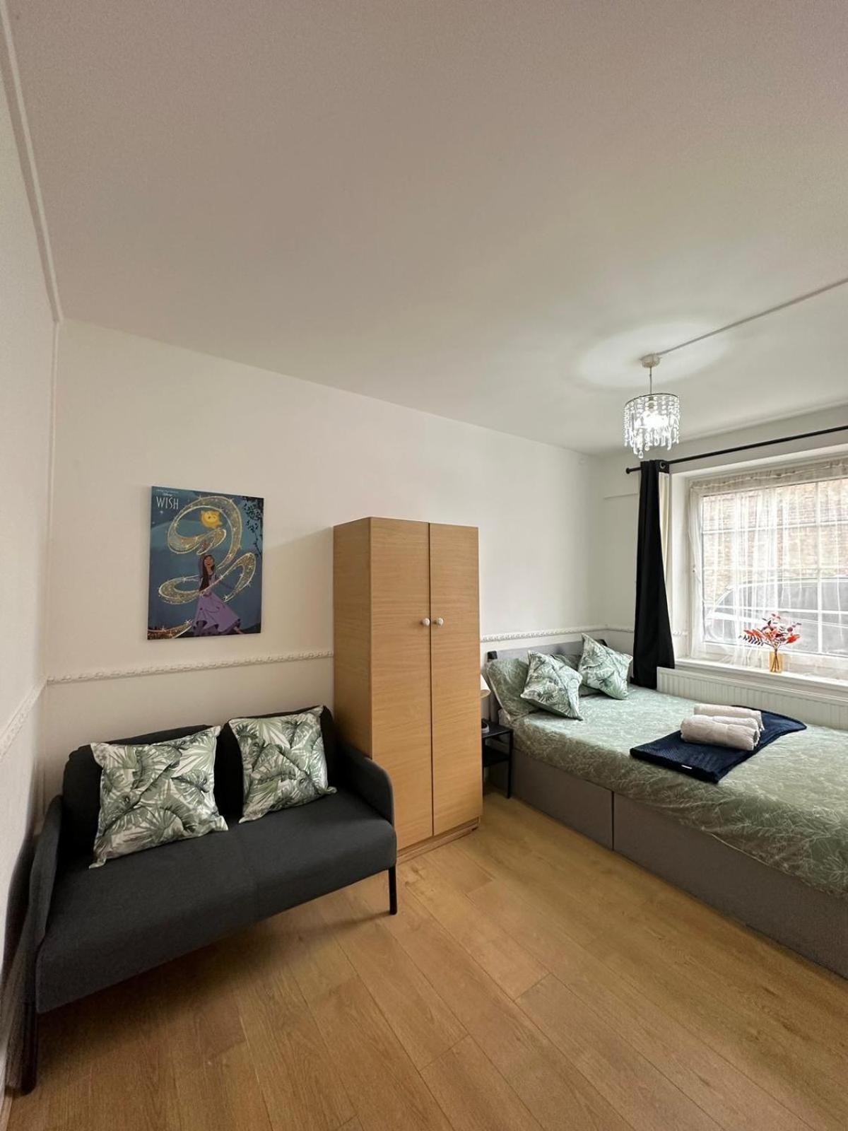 2 Bedroom Flat, 2 Minutes Walk To Bethnalgreen Station, Central London Exterior photo